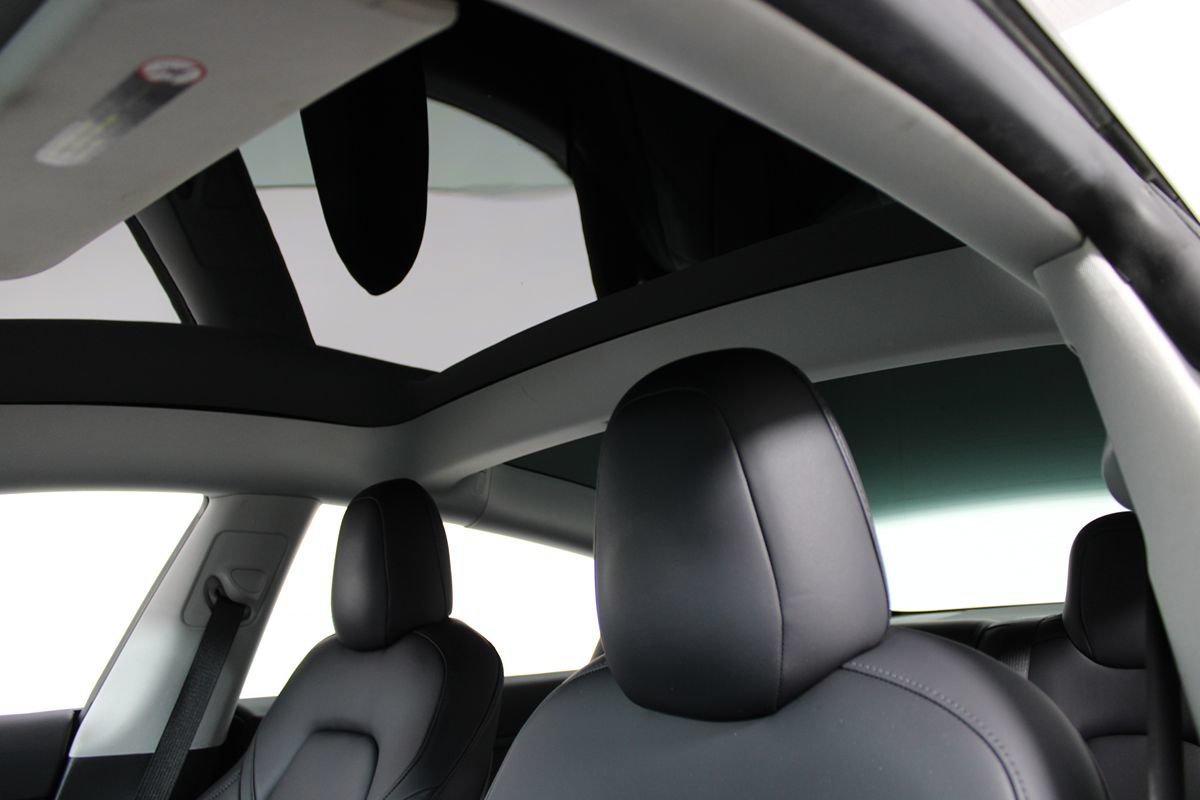 Used 2021 Tesla Model 3 Standard Range Plus RWD image 8