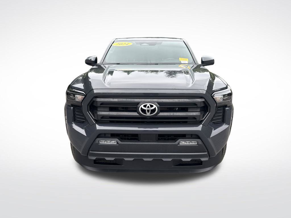 Used 2024 Toyota Tacoma SR5 AWD/4WD image 2
