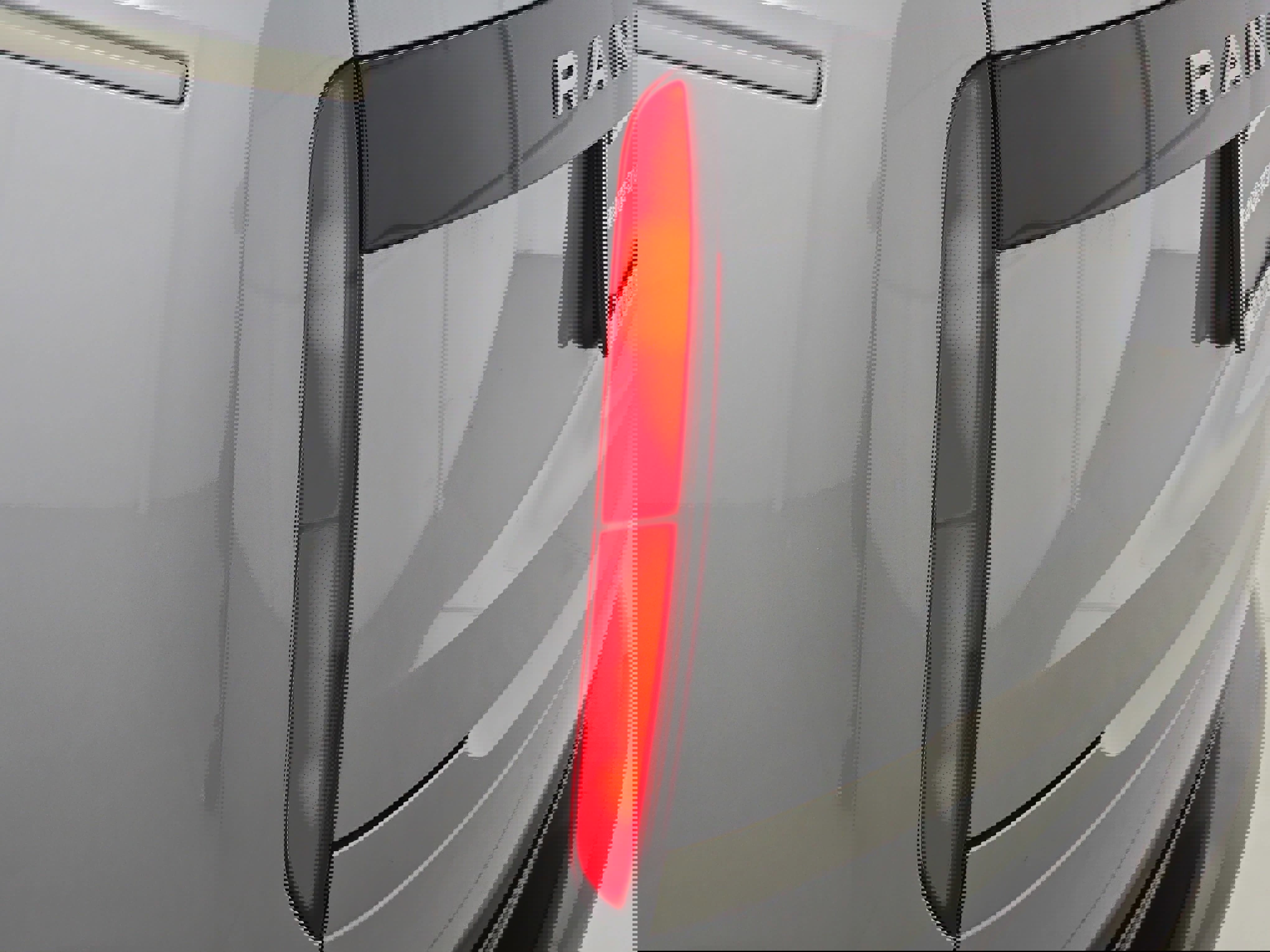 Certified 2023 Land Rover Range Rover SE image 35