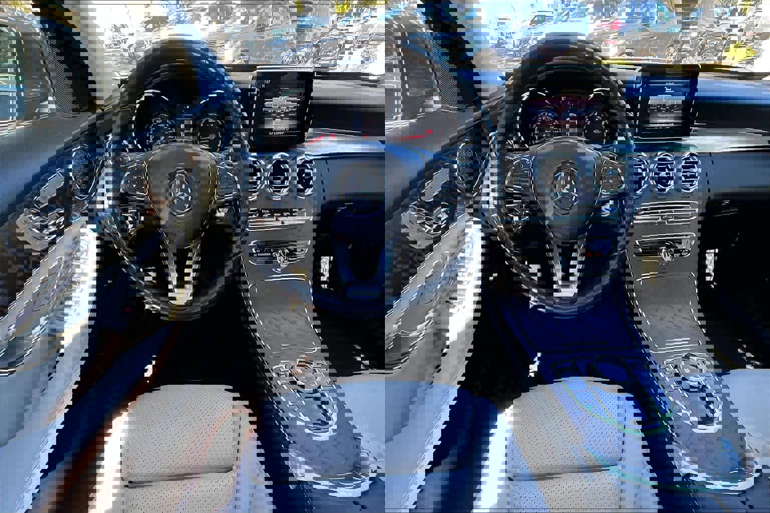 Used 2018 Mercedes-Benz C 300 Sedan image 5