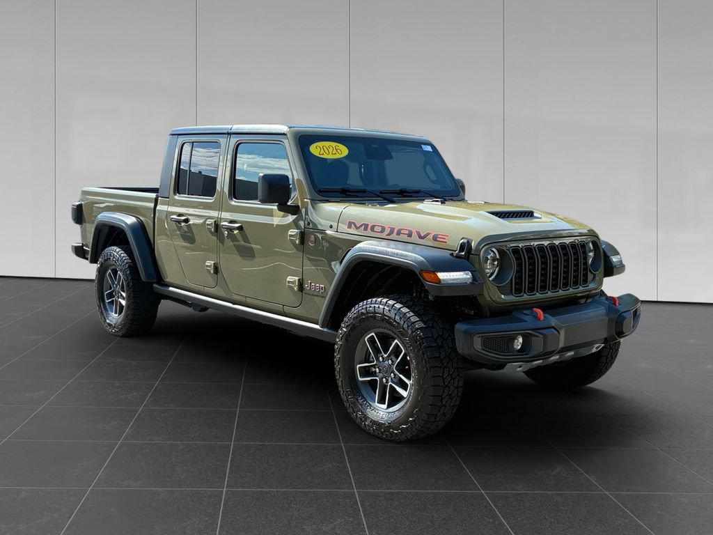 Used 2026 Jeep Gladiator Mojave AWD/4WD image 7