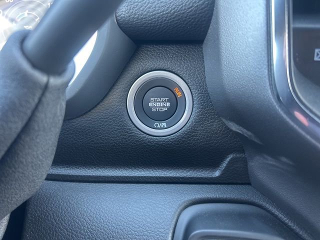 New 2026 RAM 2500 Laramie AWD/4WD image 32