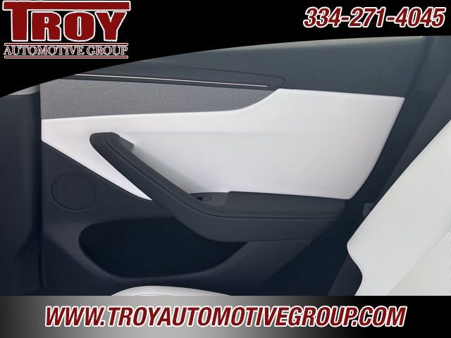 Used 2026 Tesla Model Y 2WD image 17