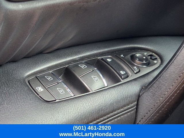 Used 2024 Nissan Armada SV AWD/4WD image 35