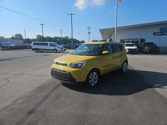 Used 2015 Kia Soul + FWD image 2
