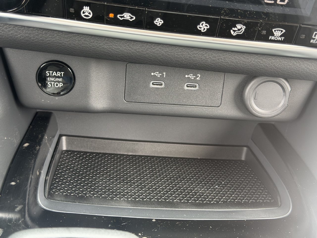 New 2026 Nissan Rogue Dark Armor FWD image 9
