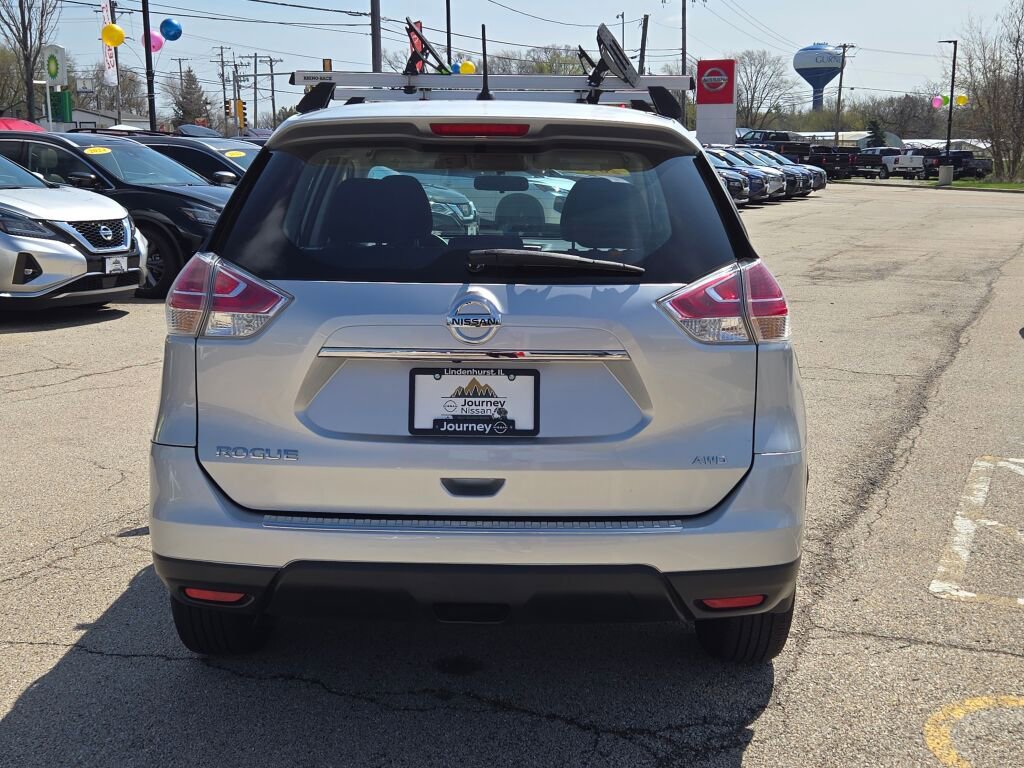 Used 2015 Nissan Rogue S AWD/4WD image 11