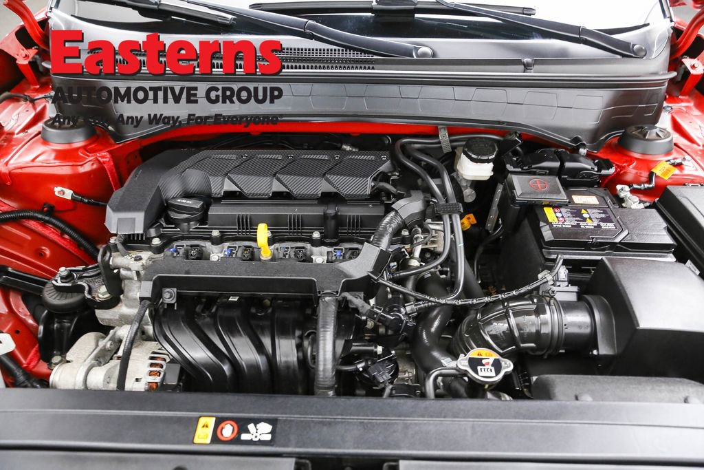 Used 2023 Hyundai Venue Limited image 7