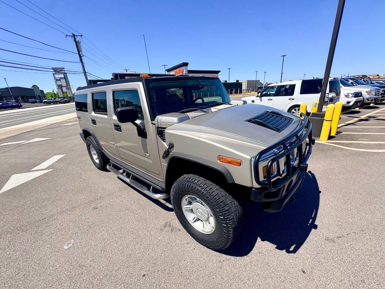 Used 2004 HUMMER H2 w/ Preferred Equipment Group AWD/4WD image 36