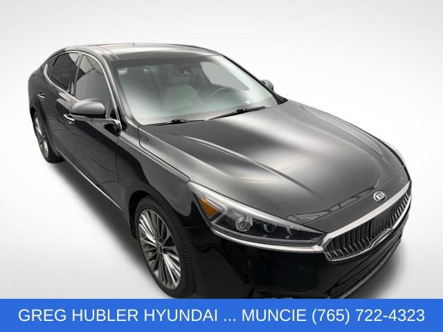 Used 2019 Kia Cadenza Limited FWD image 1