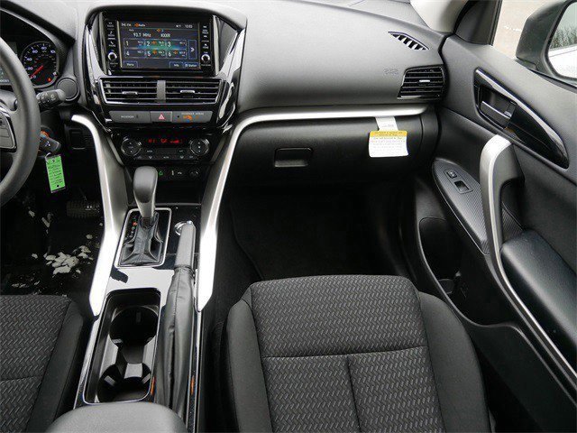 Used 2025 Mitsubishi Eclipse Cross ES image 12