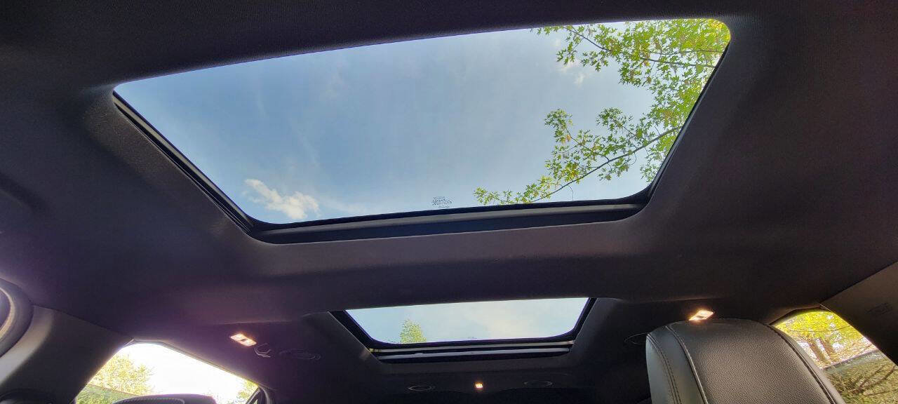 Used 2018 Ford Explorer XLT w/ Equipment Group 202A image 40