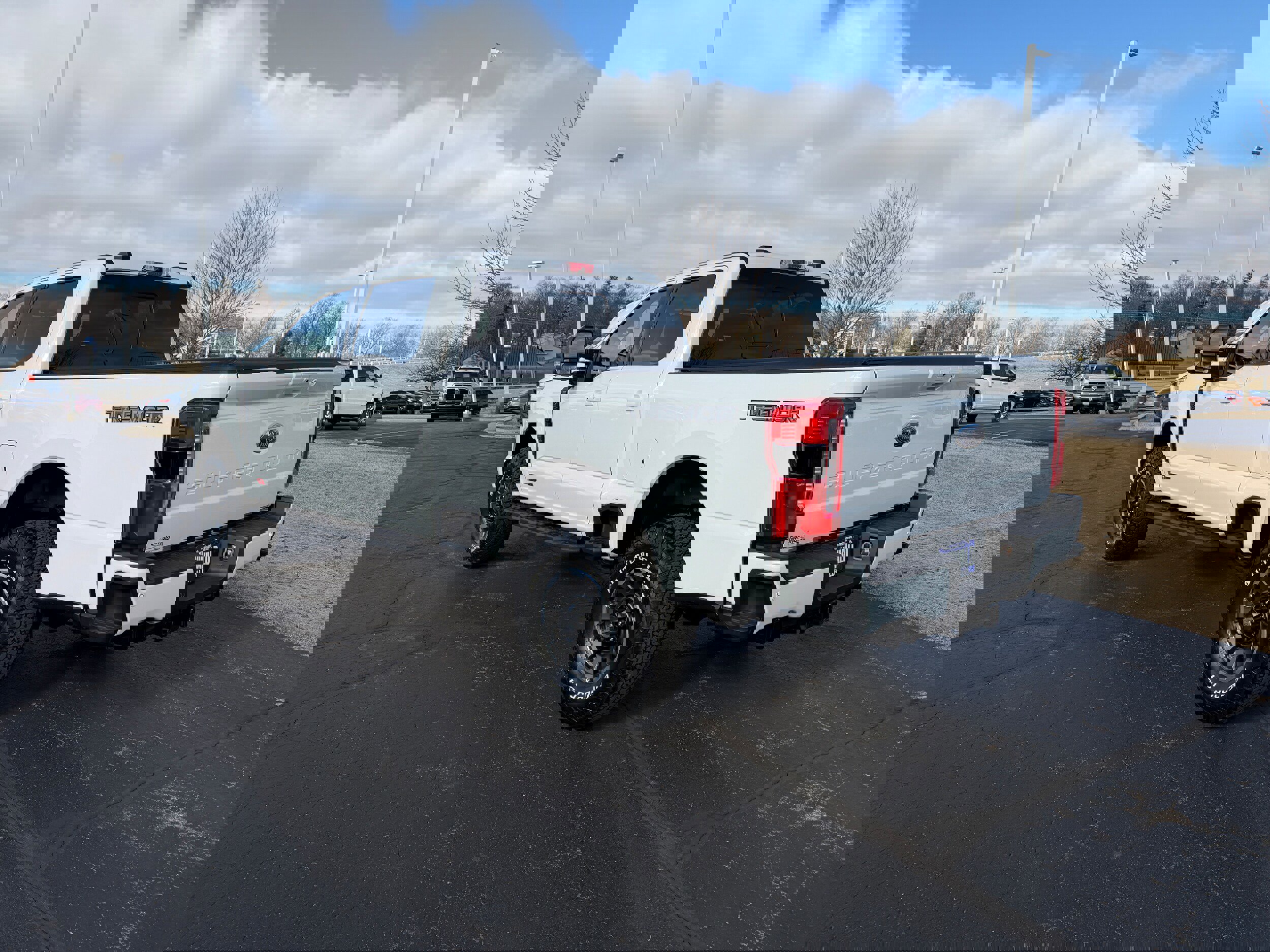 Certified 2024 Ford F350 Lariat w/ Lariat Ultimate Package image 7