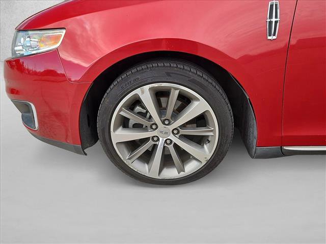 Used 2009 Lincoln MKS image 26