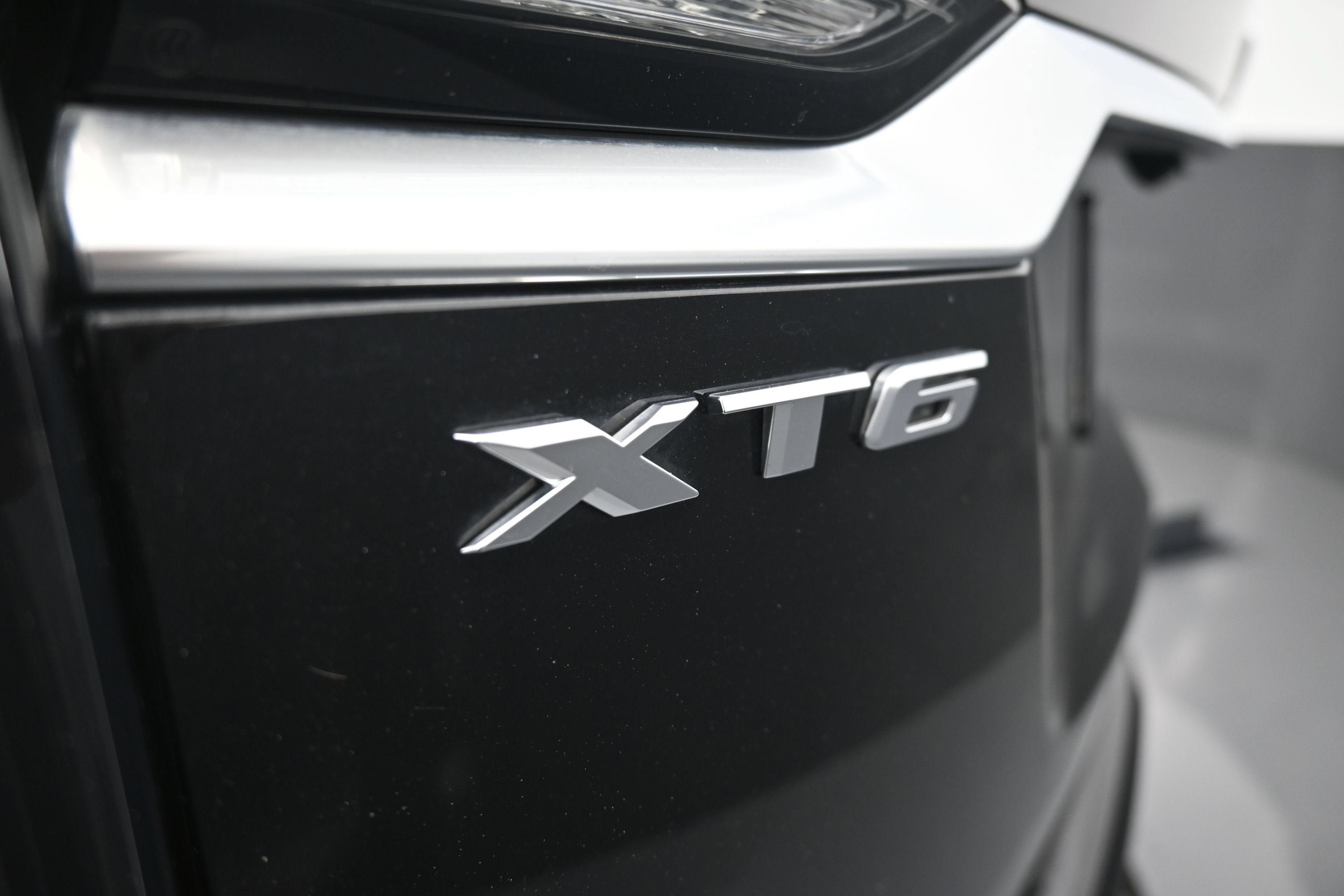 Used 2024 Cadillac XT6 Sport w/ Technology Package AWD/4WD image 43