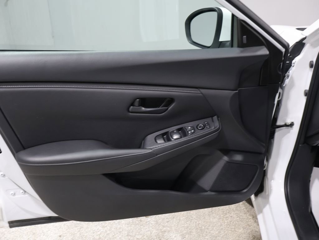 Used 2024 Nissan Sentra S image 13