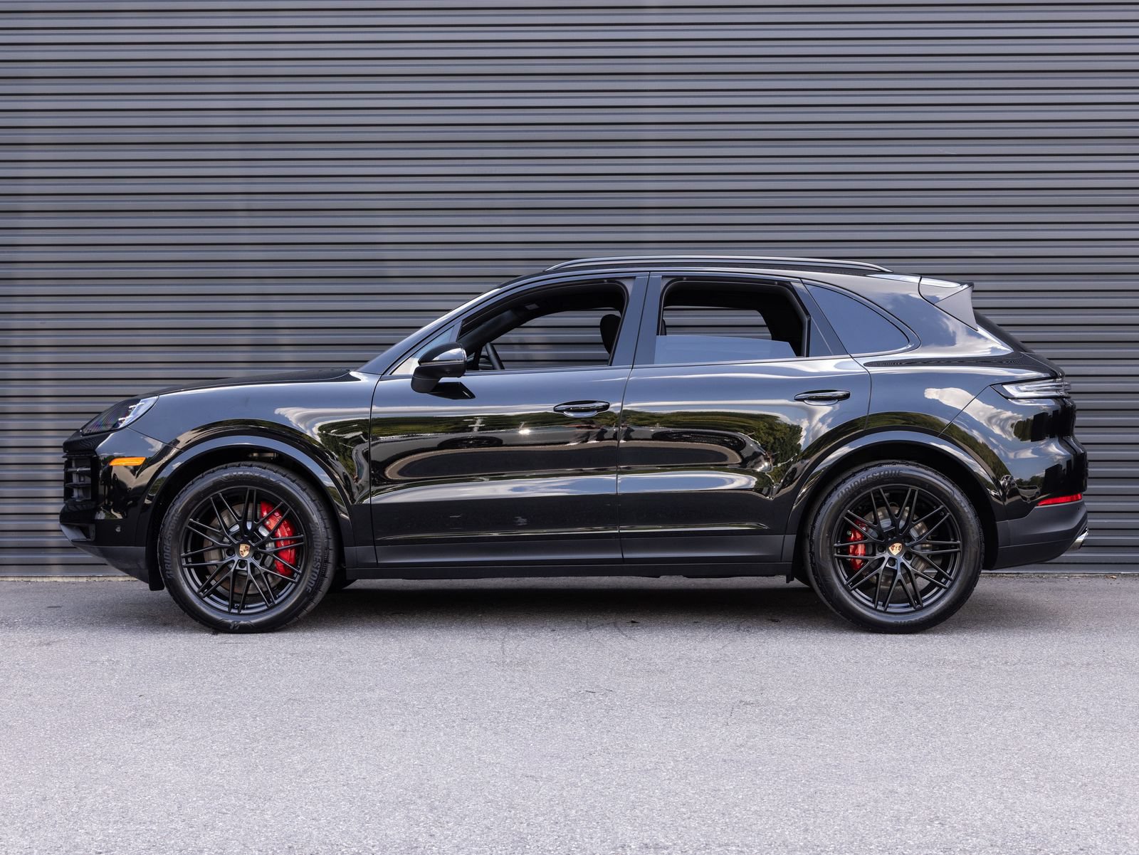 New 2026 Porsche Cayenne S AWD/4WD image 2