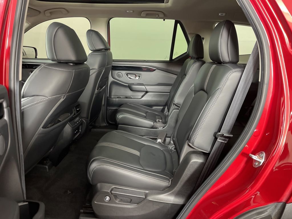Used 2024 Honda Pilot Touring image 27