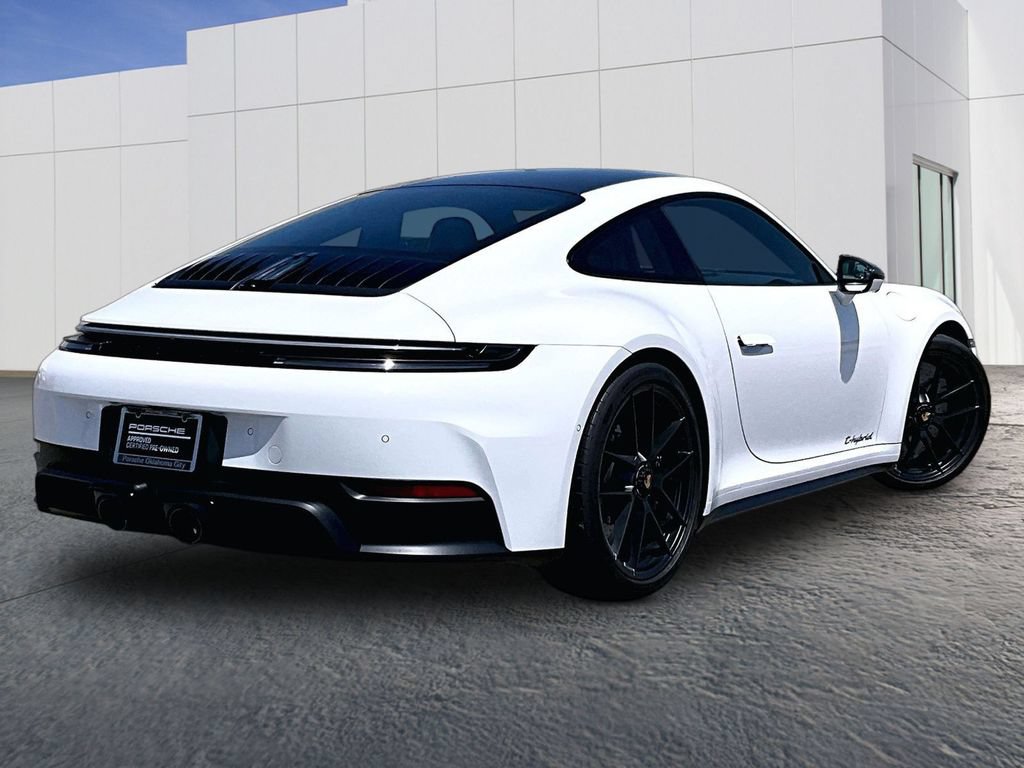 Certified 2025 Porsche 911 Carrera GTS RWD image 7