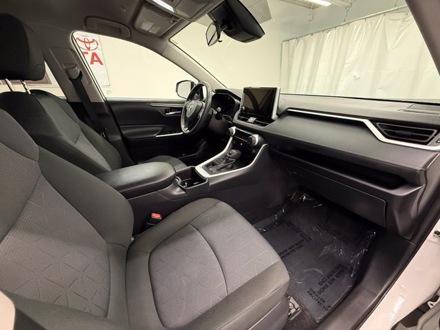 Certified 2025 Toyota RAV4 XLE AWD/4WD image 9