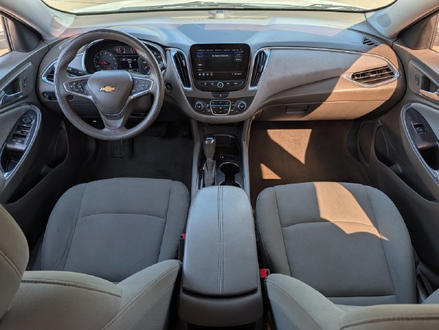 Used 2019 Chevrolet Malibu LT FWD image 11