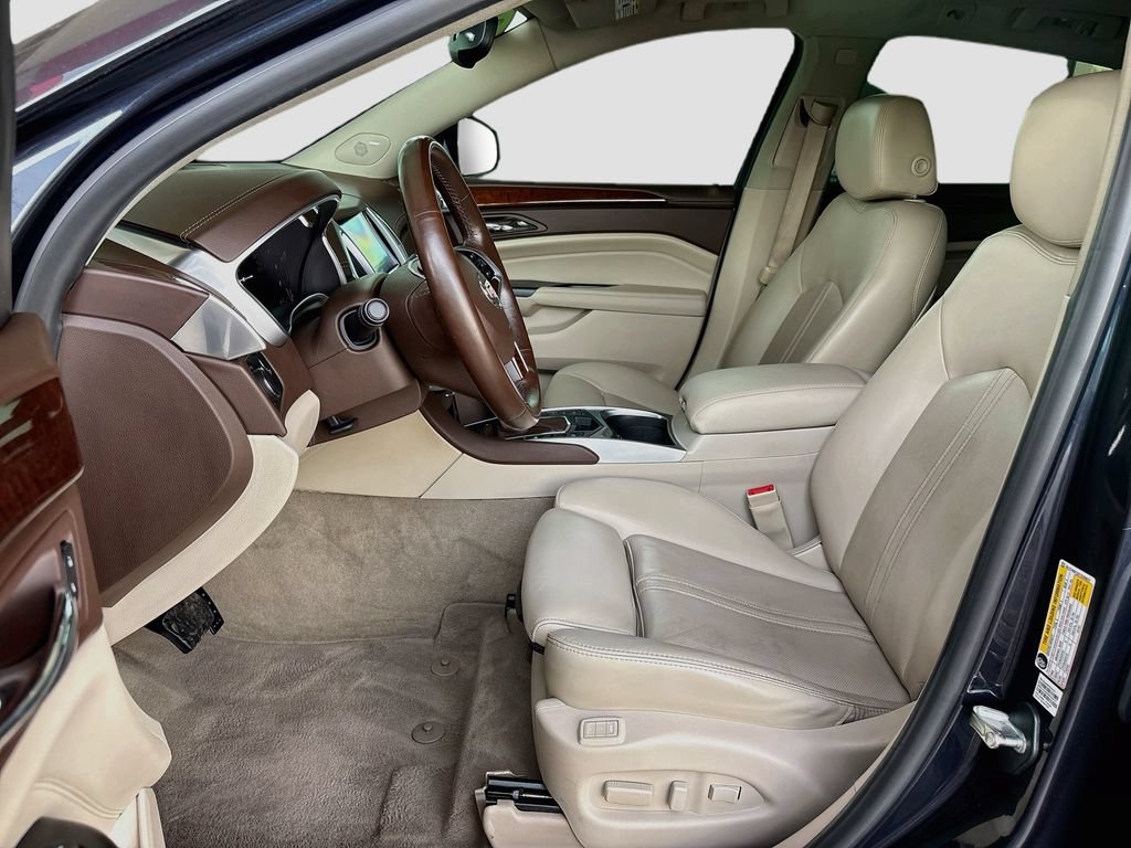 Used 2015 Cadillac SRX Luxury w/ Driver Awareness Package FWD image 19