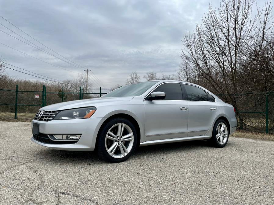 Used 2014 Volkswagen Passat TDI SE image 1