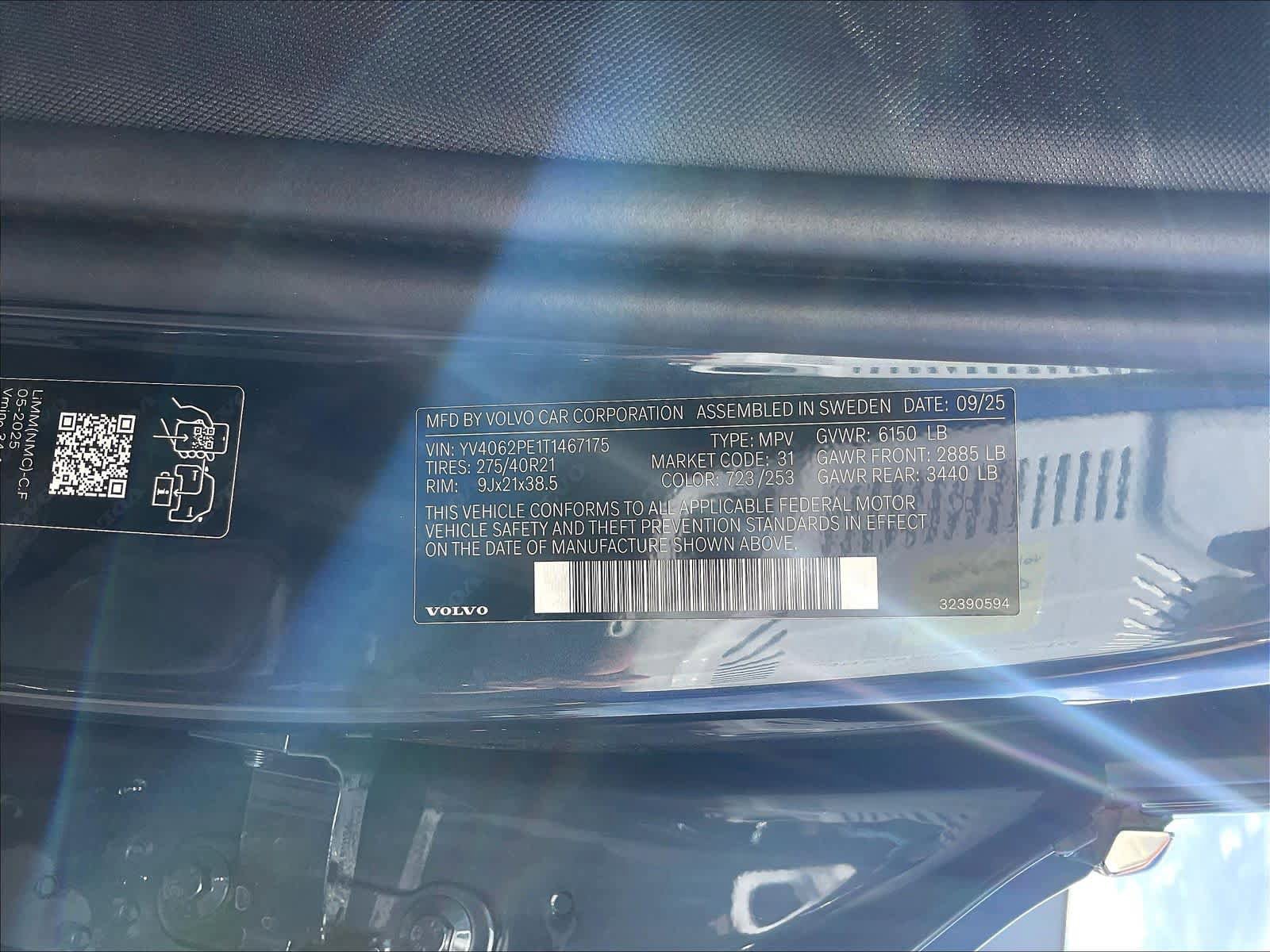 New 2026 Volvo XC90 B6 Plus w/ Protection Package Premier image 36