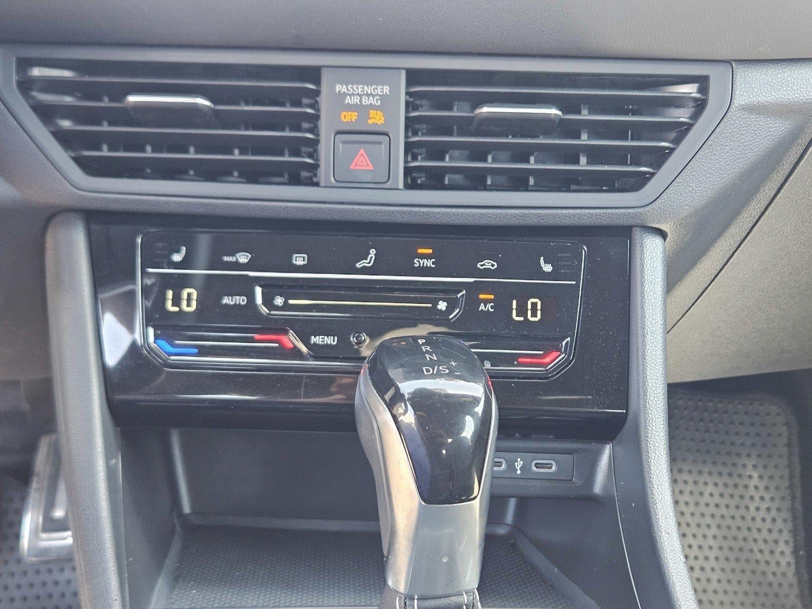 Used 2025 Volkswagen Jetta Sport FWD image 20