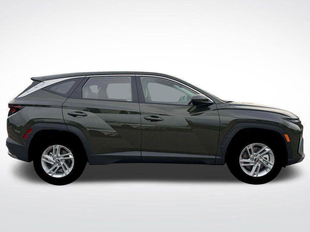 New 2026 Hyundai Tucson SE FWD image 9