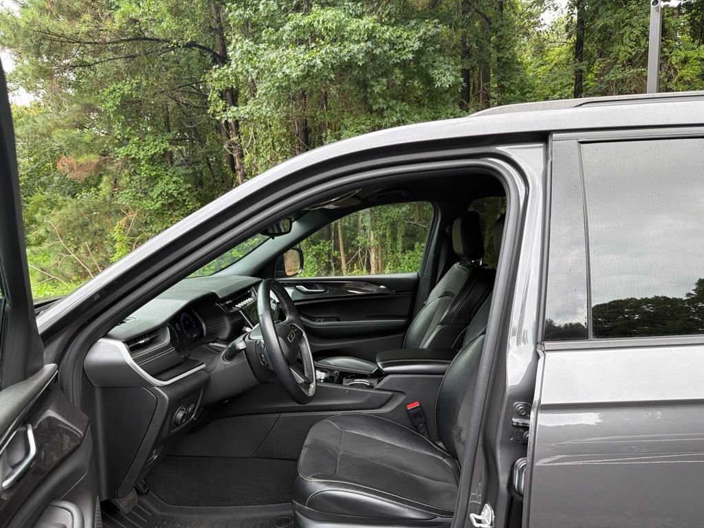 Used 2021 Jeep Grand Cherokee L Laredo AWD/4WD image 12