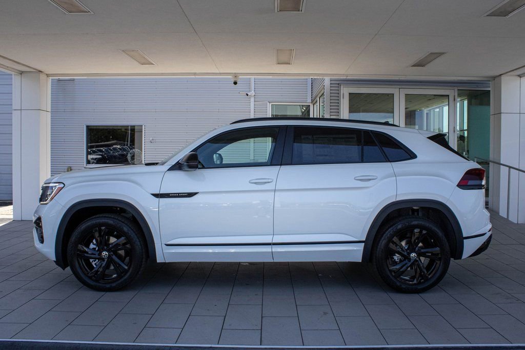 New 2025 Volkswagen Atlas Cross Sport SEL R-Line AWD/4WD image 13