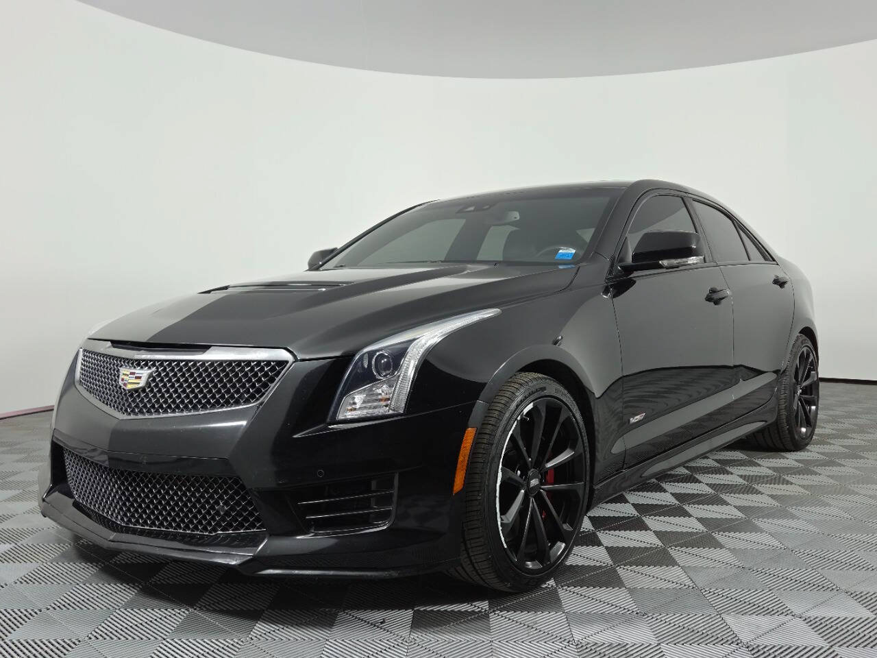 Used 2017 Cadillac ATS V w/ Luxury Package RWD image 4