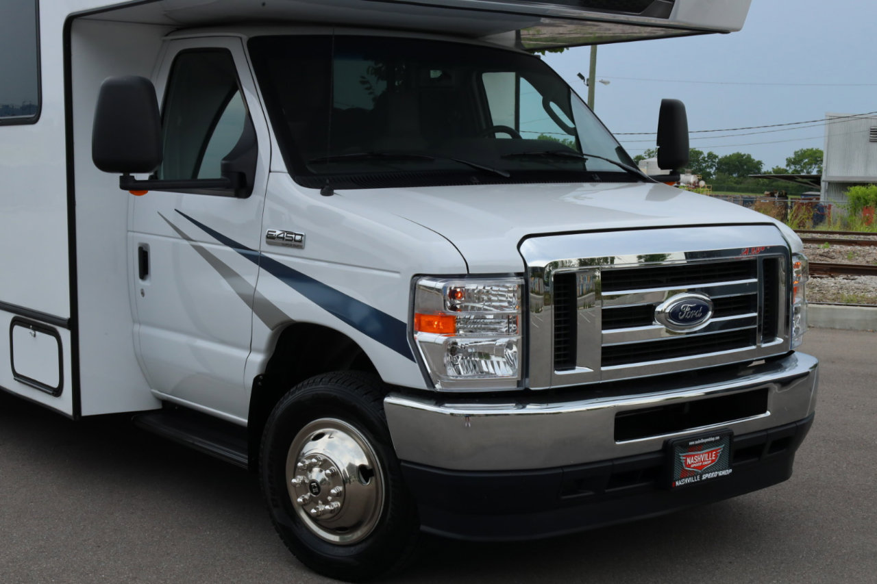 Used 2022 Ford E-450 and Econoline 450 Super Duty w/ Motorhome Prep Package RWD image 19