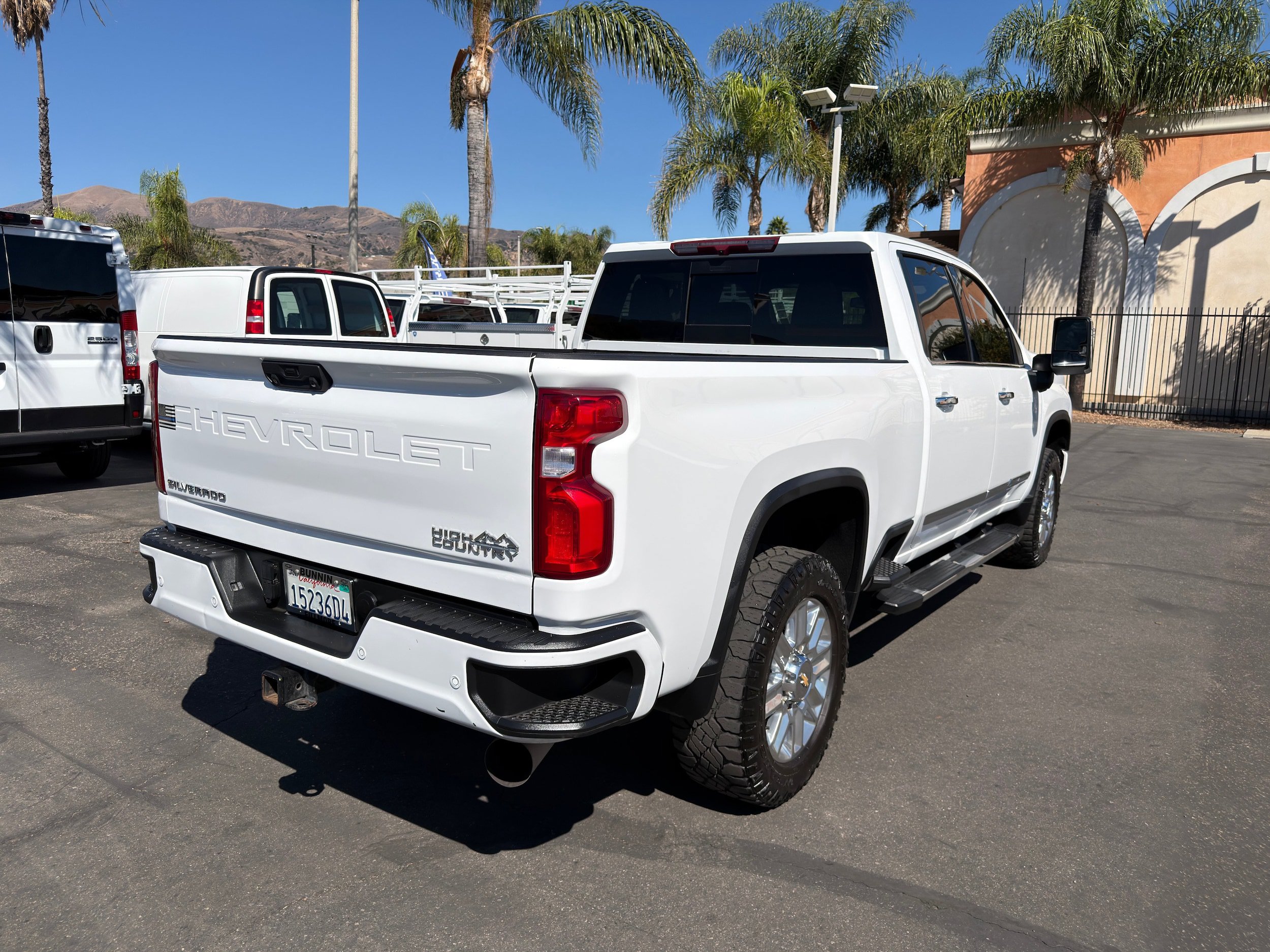 Used 2024 Chevrolet Silverado 2500 High Country AWD/4WD image 8