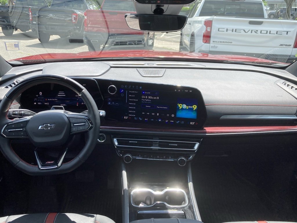 Used 2024 Chevrolet Traverse RS w/ LPO, Floor Liner Package image 11