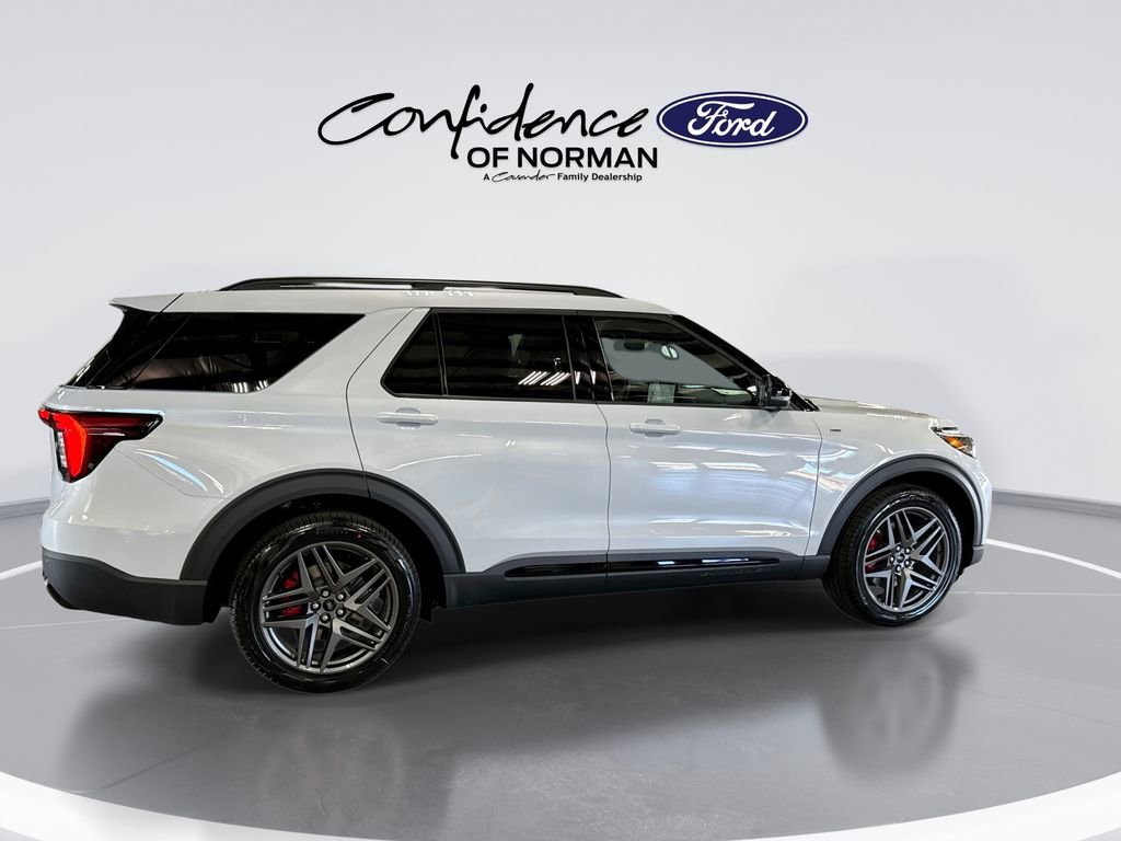New 2026 Ford Explorer ST-Line w/ ST-Line Street Pack image 9