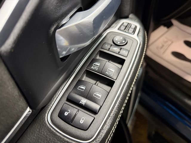 Used 2024 RAM 2500 Laramie w/ Night Edition AWD/4WD image 15