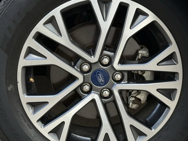 Used 2020 Ford Escape SEL FWD image 10