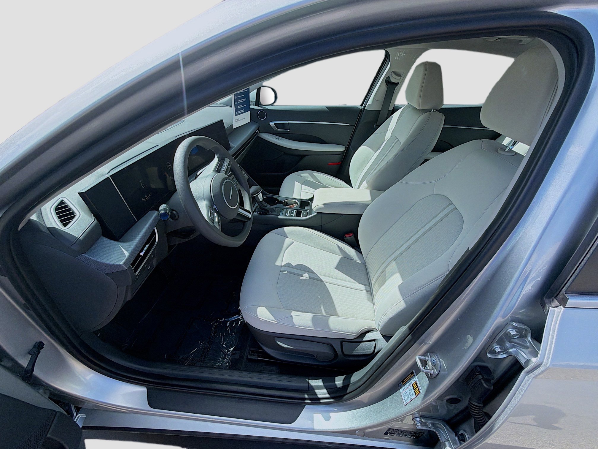 Certified 2025 Hyundai Sonata SE image 16
