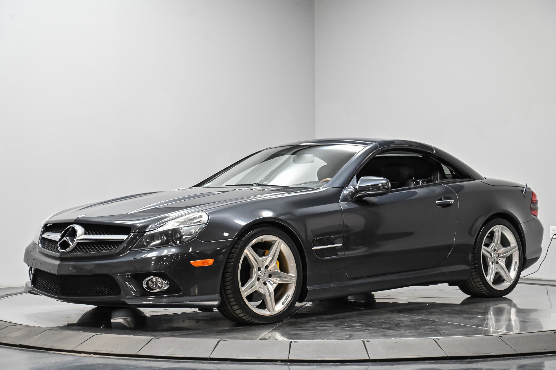 Used 2009 Mercedes-Benz SL 550 image 5