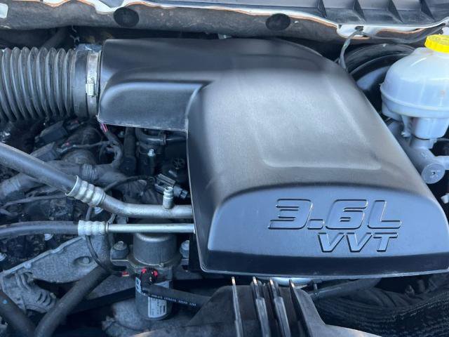 Used 2022 RAM 1500 Classic Warlock w/ Electronics Group AWD/4WD image 3