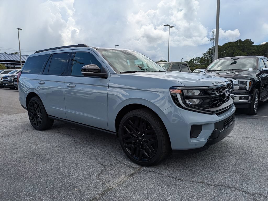 New 2027 Ford Expedition Platinum w/ Stealth Performance Package AWD/4WD image 2