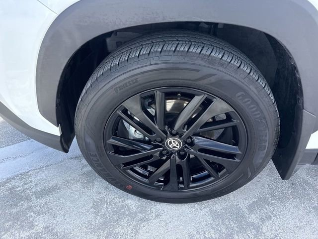 Used 2026 Toyota Corolla Cross XSE w/ Convenience Package image 10