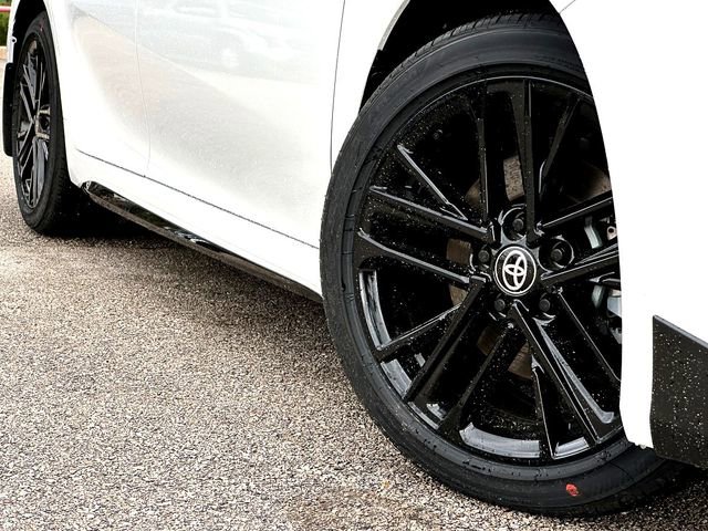 New 2026 Toyota Camry SE image 2