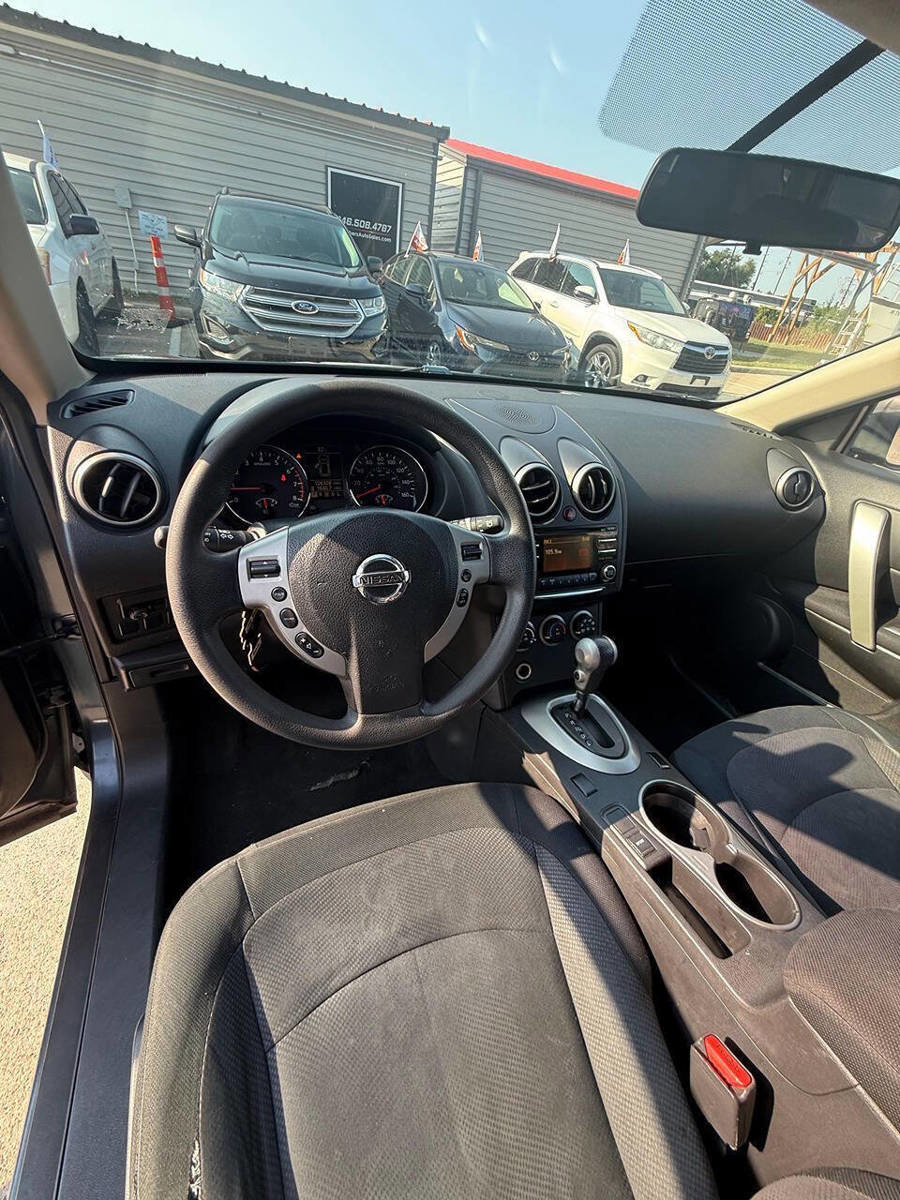 Used 2012 Nissan Rogue S w/ Special Edition Pkg image 35