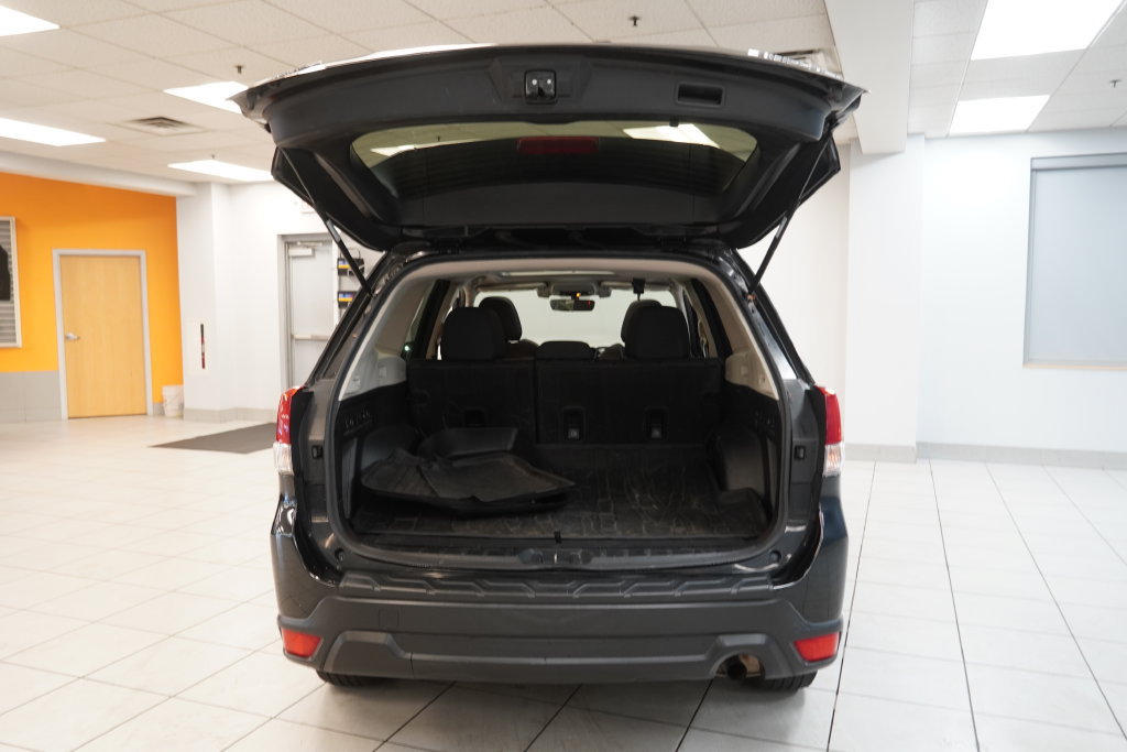 Used 2019 Subaru Forester Premium w/ Popular Package #1 AWD/4WD image 10