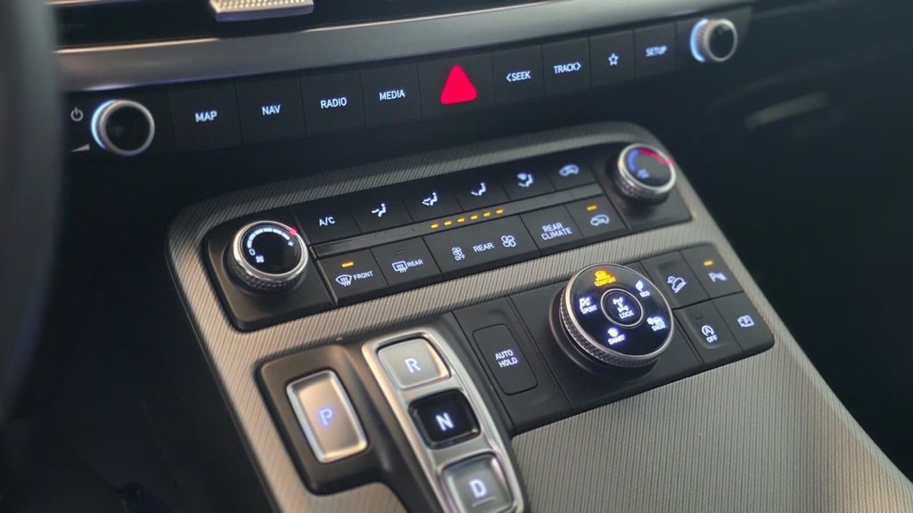 Used 2023 Hyundai Palisade SE image 19