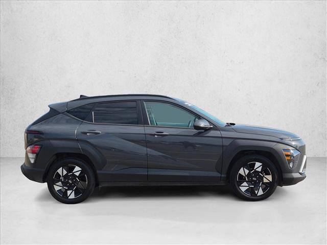 Used 2024 Hyundai Kona SEL FWD image 4