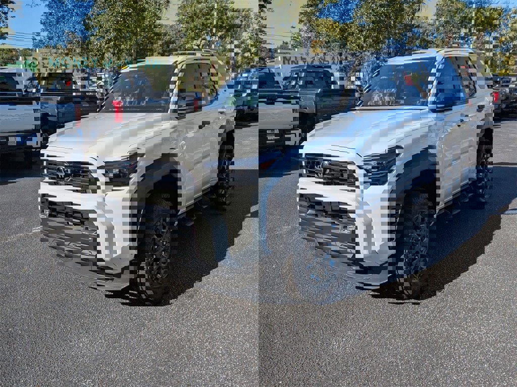 New 2025 Toyota 4Runner SR5 image 9